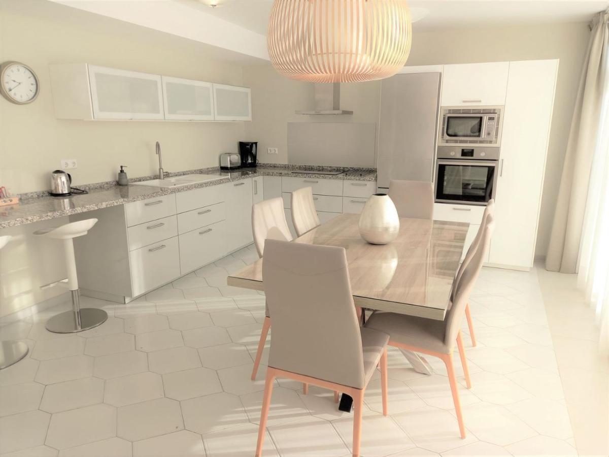 Miraflores Beachfront Penthouse Sitio de Calahonda ภายนอก รูปภาพ