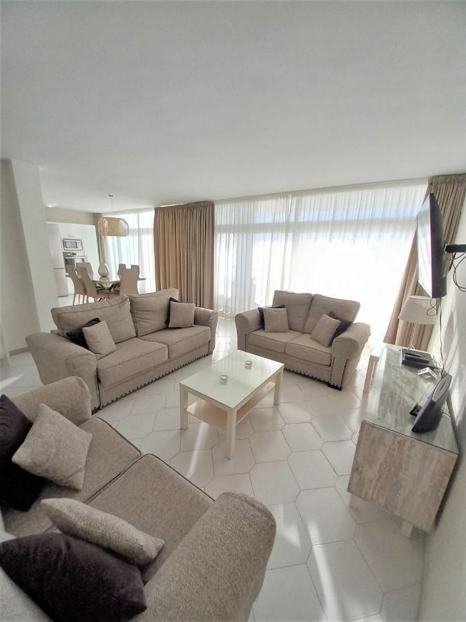 Miraflores Beachfront Penthouse Sitio de Calahonda ภายนอก รูปภาพ
