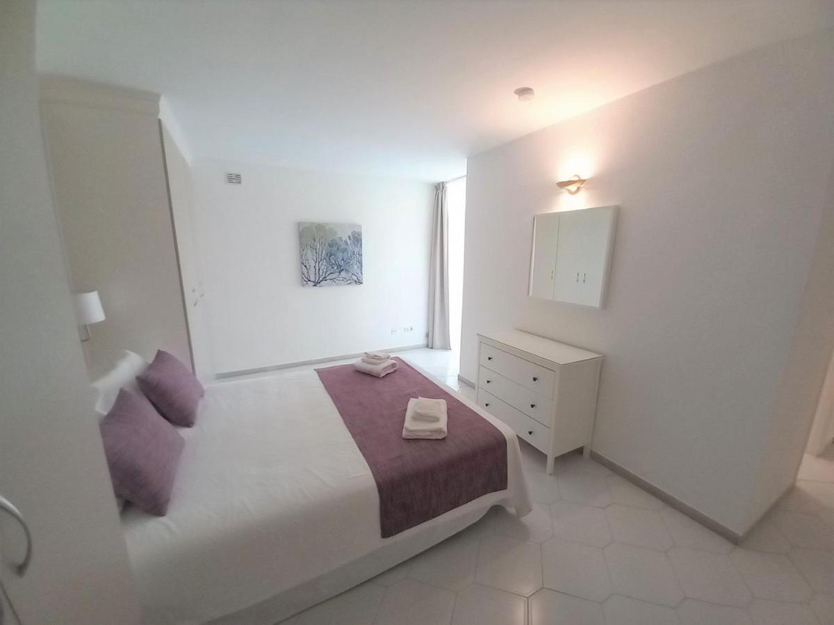 Miraflores Beachfront Penthouse Sitio de Calahonda ภายนอก รูปภาพ